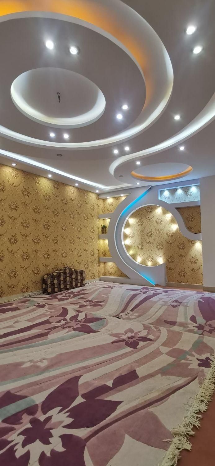 مشاور املاک ققنوس