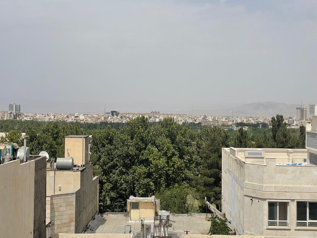 ۲۱۰متر / نوساز/ویو باغ ملک اباد بدون مالک/تمام‌نور