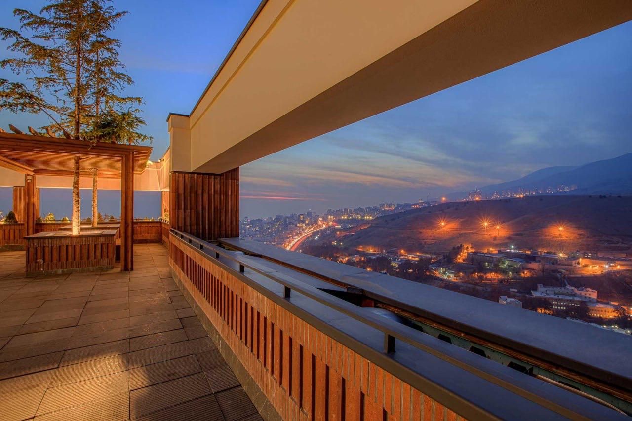 خانم مهندس موسوی