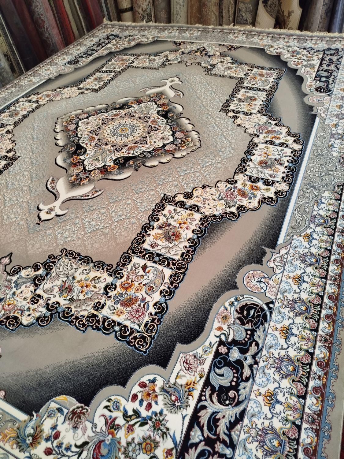 فرش طرح چشمه 700شانه