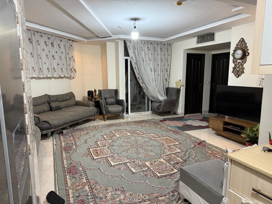 مشاورین املاک ملل