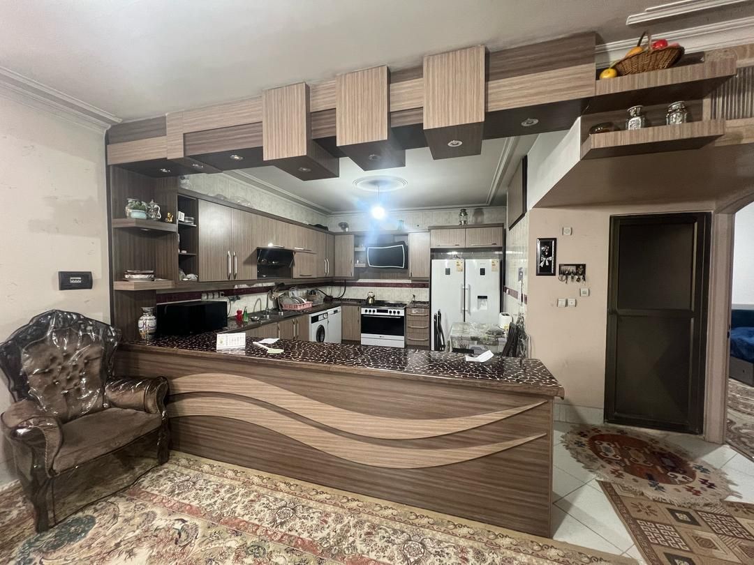 مشاورین املاک ملل