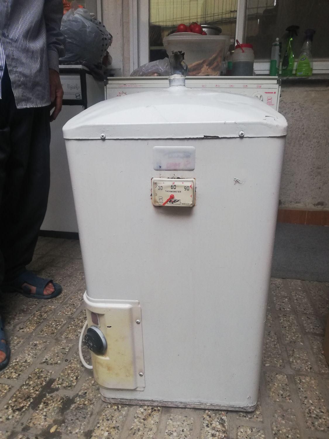 2ابگرمکن دیواری برقی بوتان