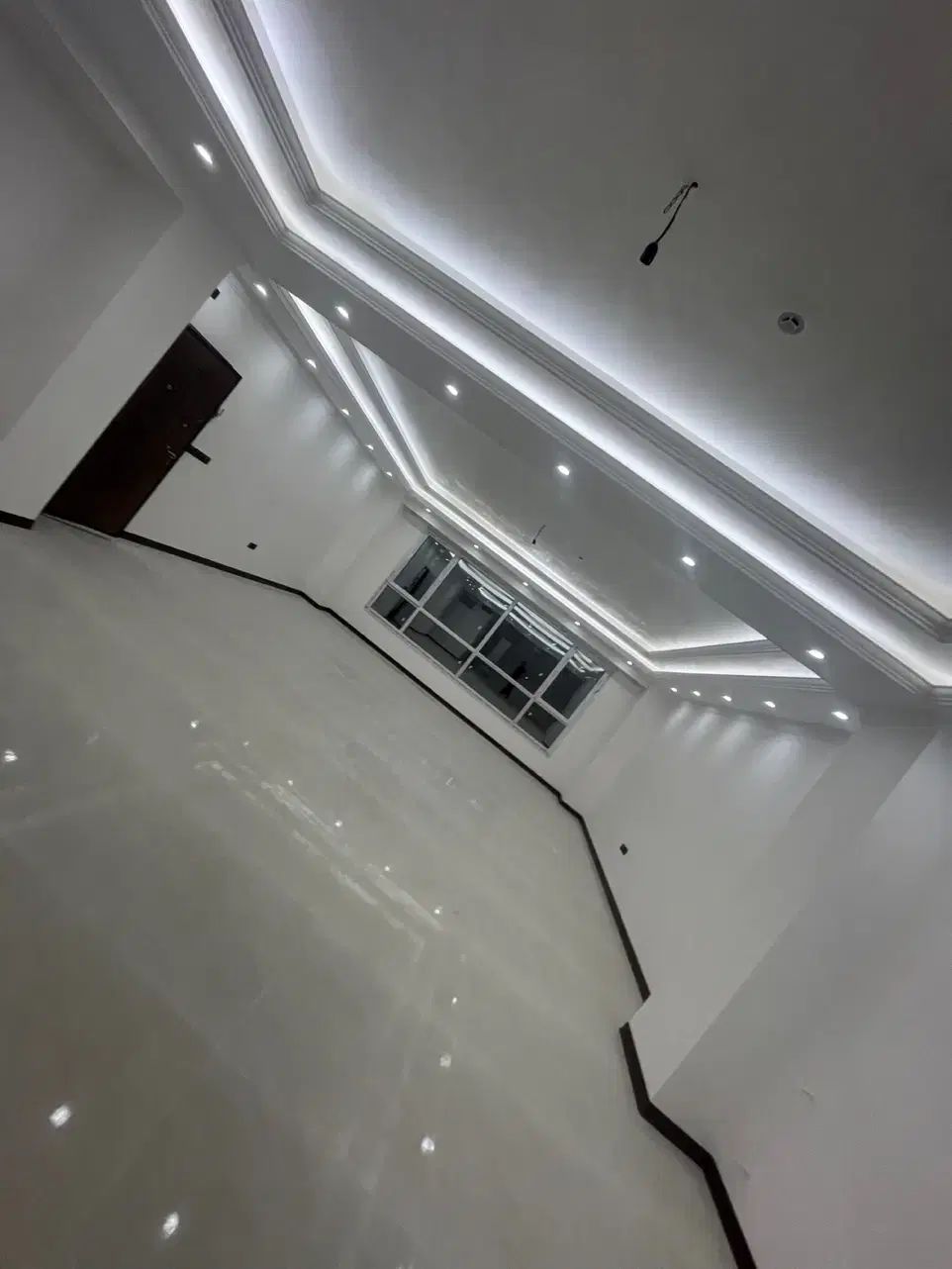 فروش آپارتمان ۱۸۰متر تکواحدی واوان