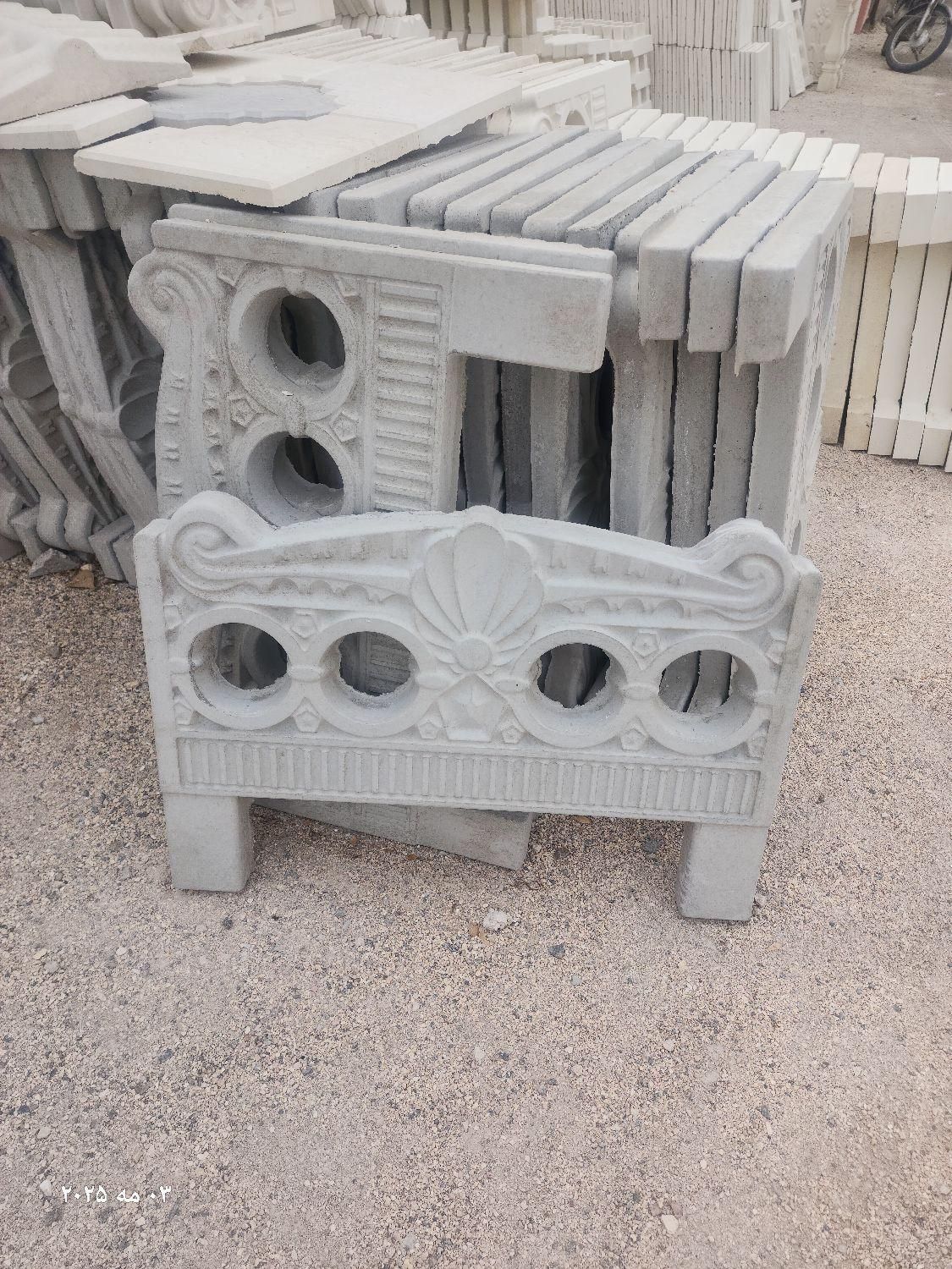 حصار باغچه رنگ طوسی