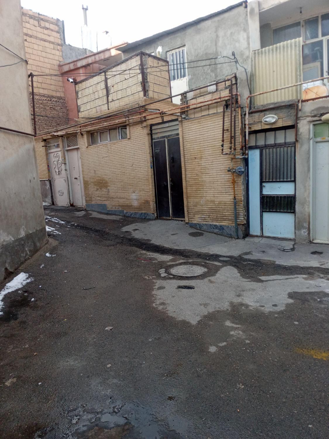 فروش خانه ویلایی ۸۰ متر در عباسی چشم انداز