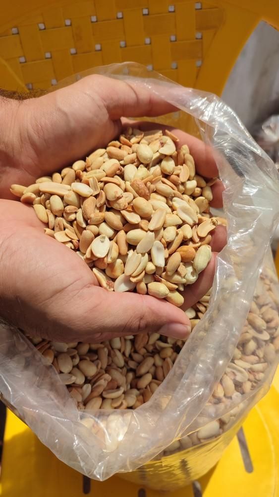 بادام زمینی و بادام مخصوص کره گیری