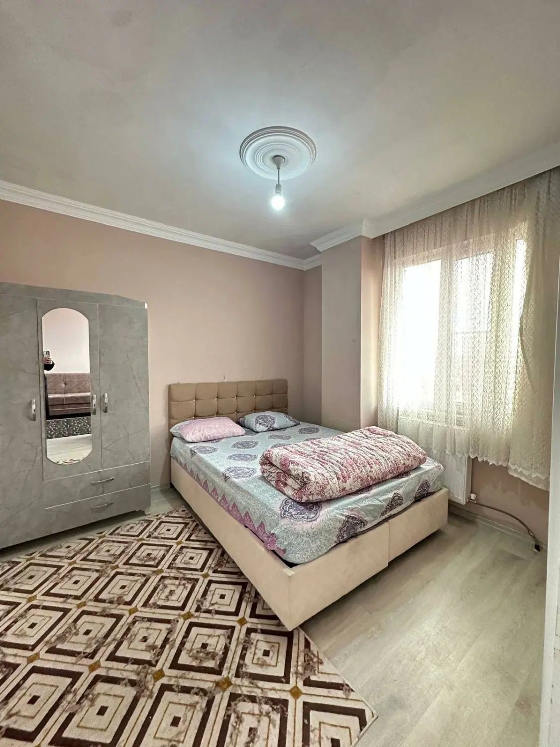 رزرو سویت با اینترنت پر سرعت در وان