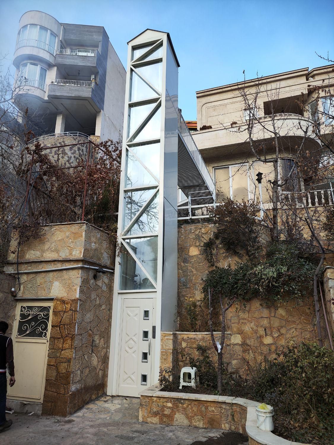 آسانسور.بالابر . خودروبر هیدرولیک