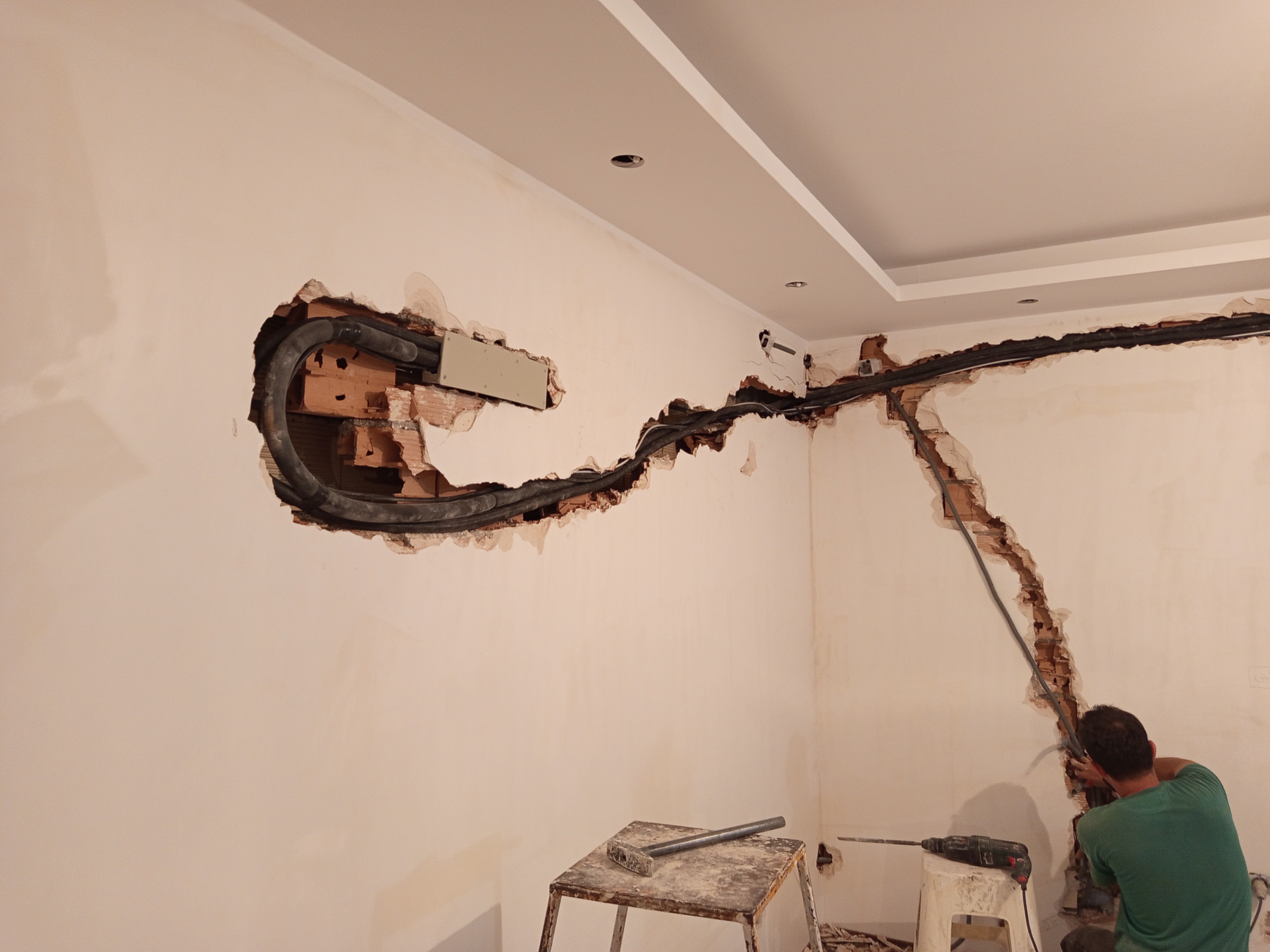 خدمات فنی مهندسی بیات
