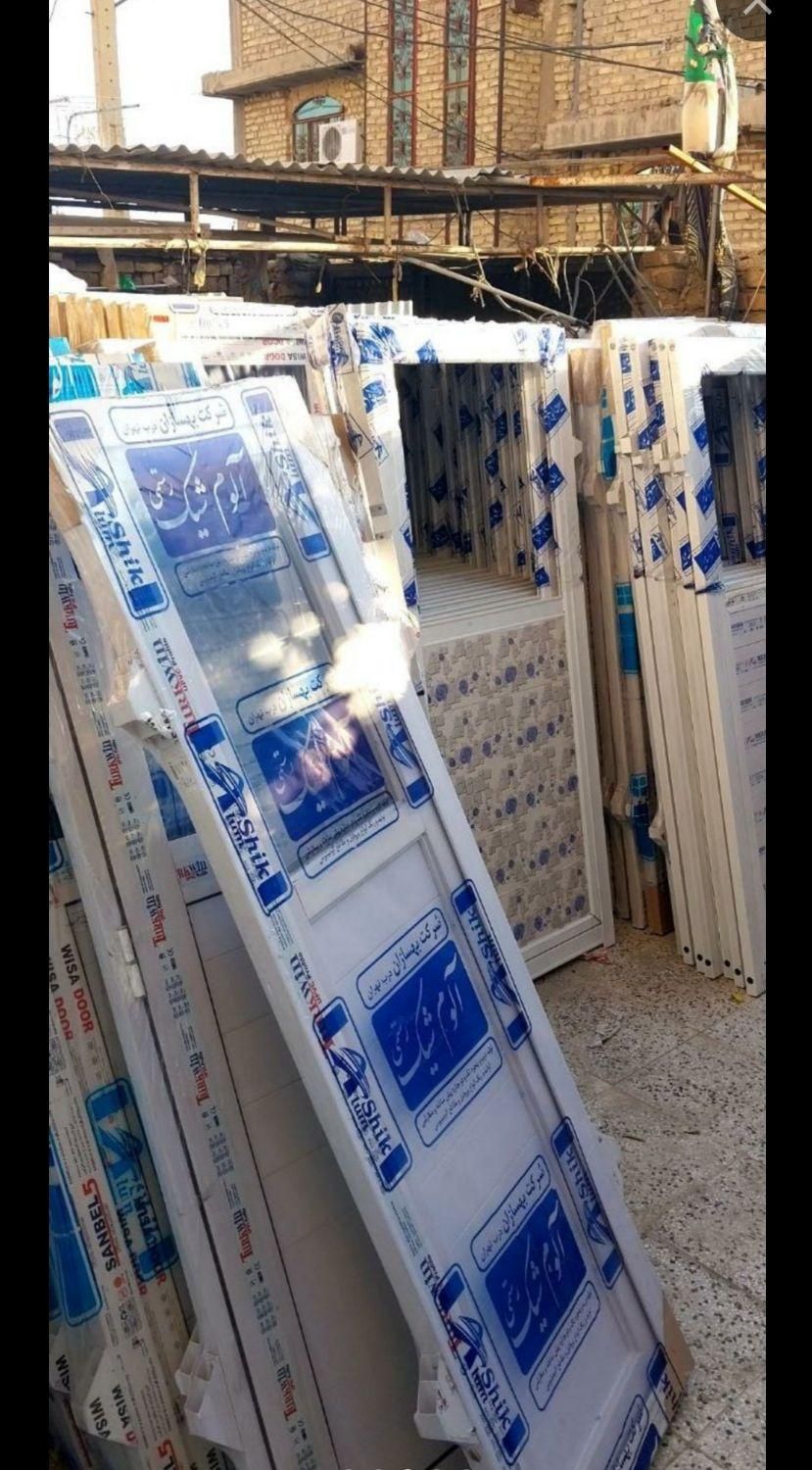 درب انباری%یو پی وی سی الومینیوم حمام در پیشساخته