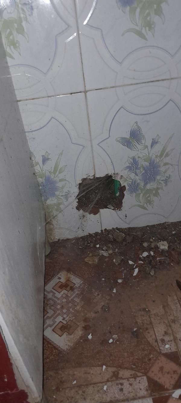 نشت یابی دستگاه نقطه زن نشتیابی وتعمیر درجا