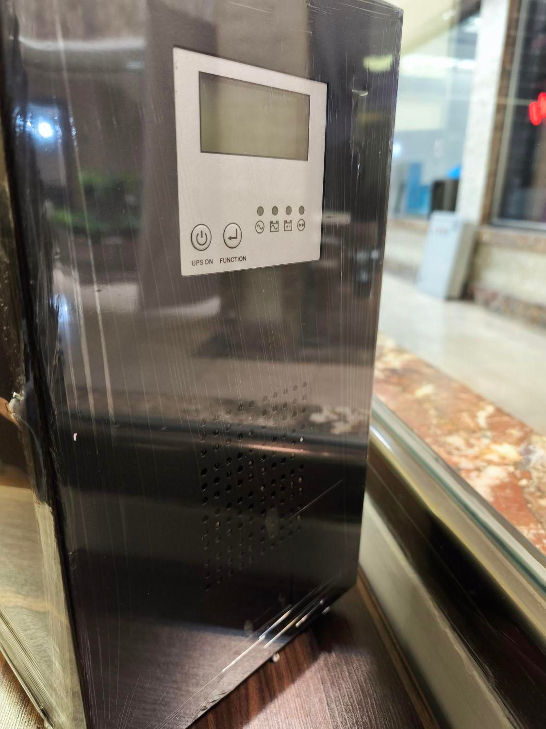 یو پی اس / UPS