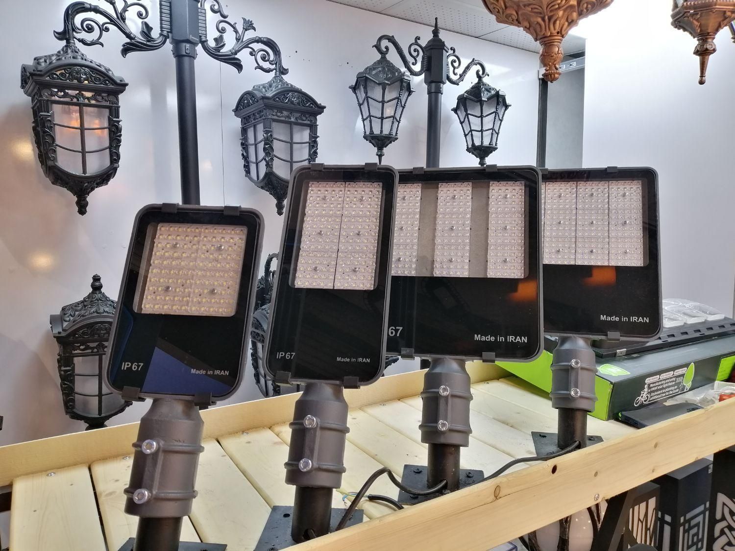 چراغ خیابانی شیدور