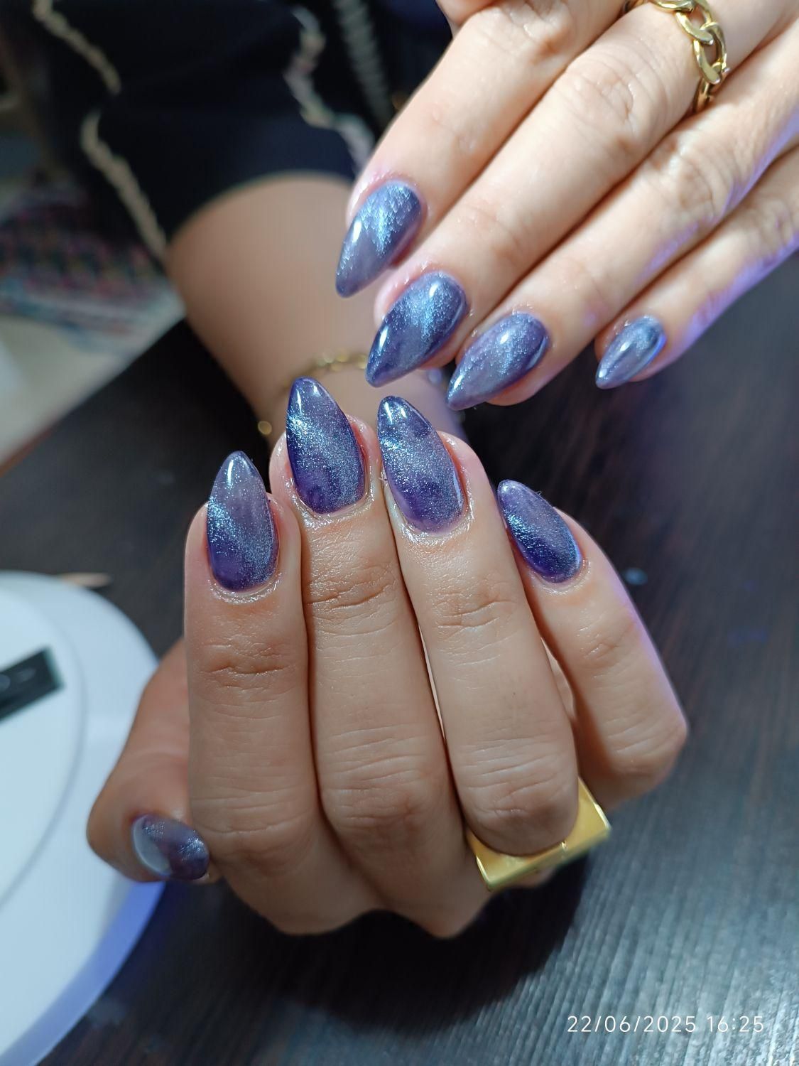 کاشت ناخن به مدت محدود