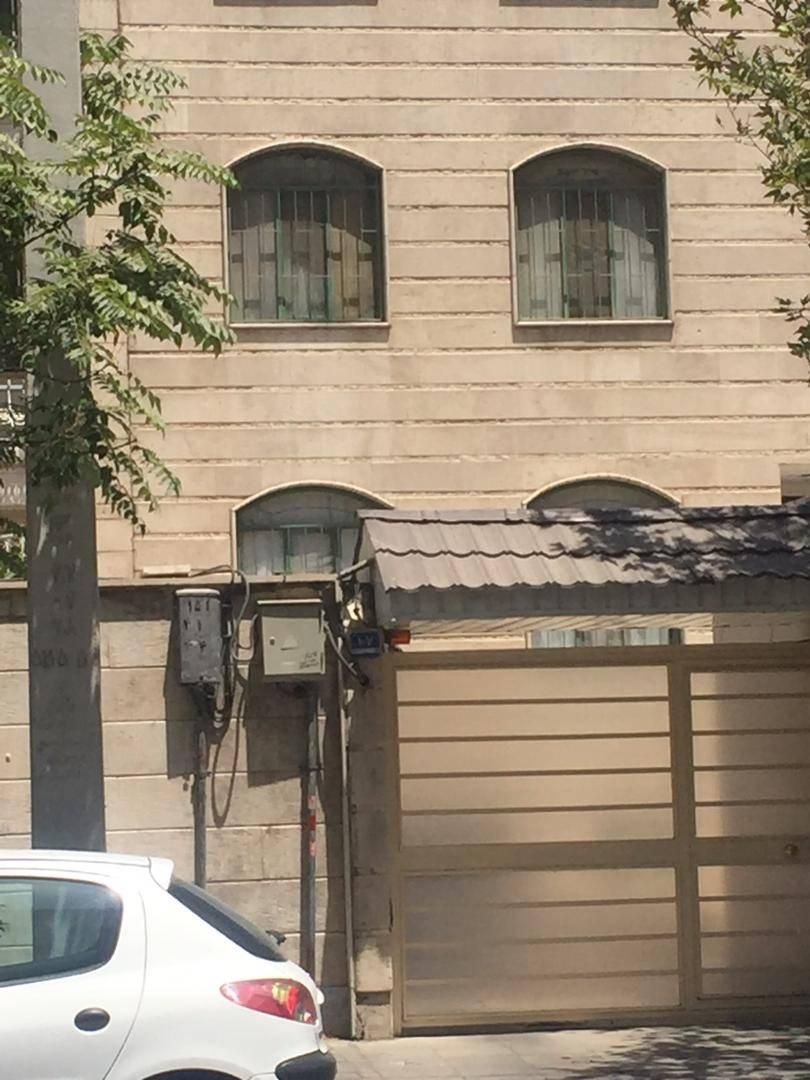 کارشناس و مشاور ملک