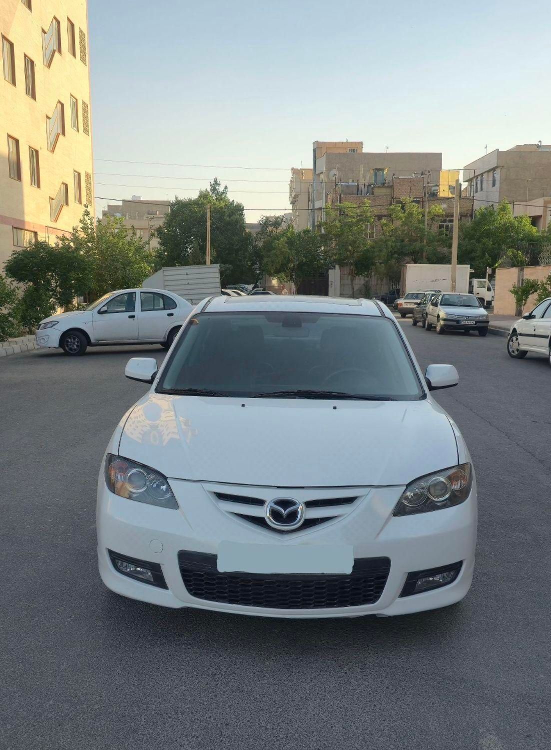 مزدا 3 مدل 88 مرتب لازرورقی