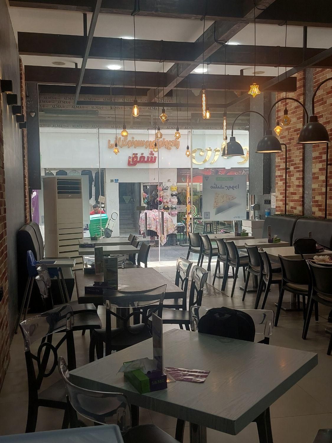 کارگر ساده و نیمه حرفه ای
