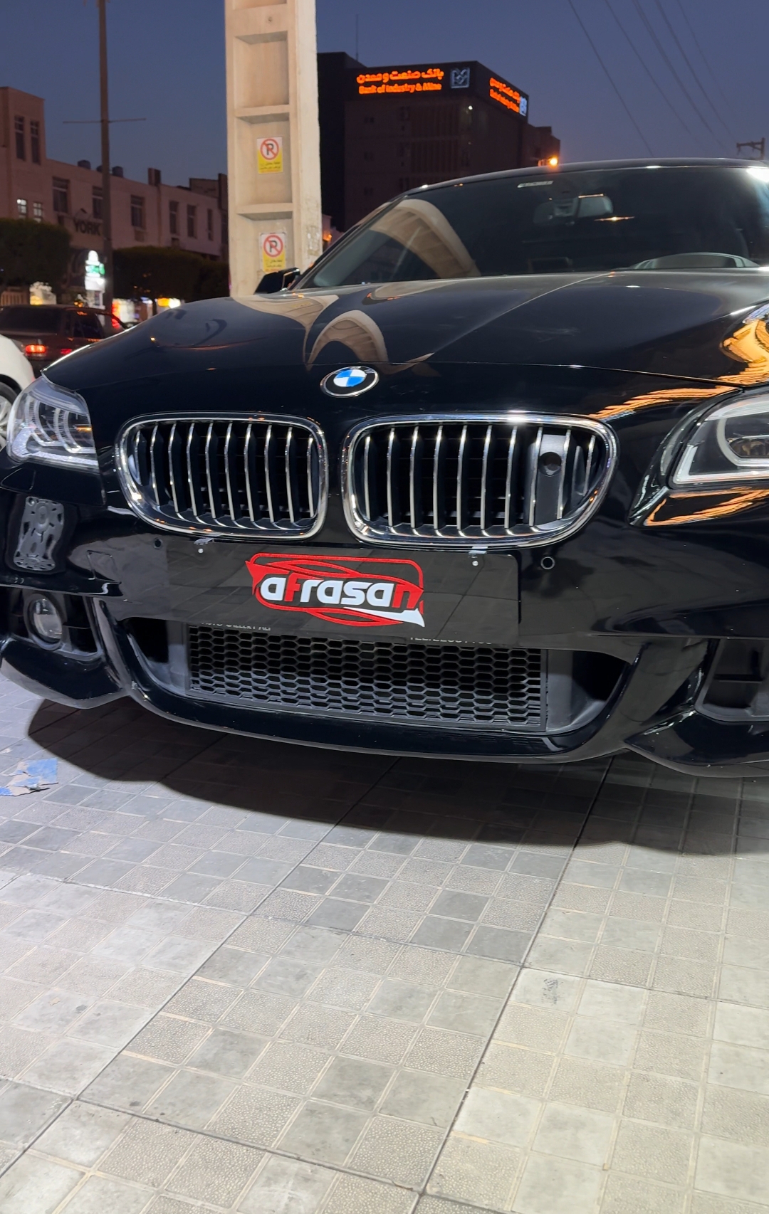 528i