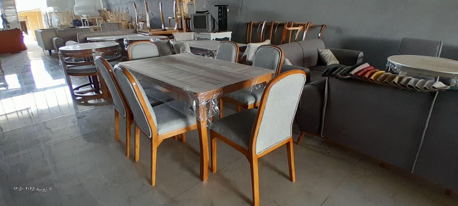 میز نهارخوری شاهان