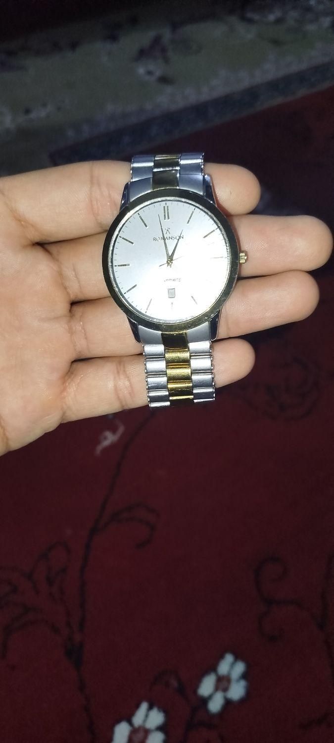 ساعت باطری خور