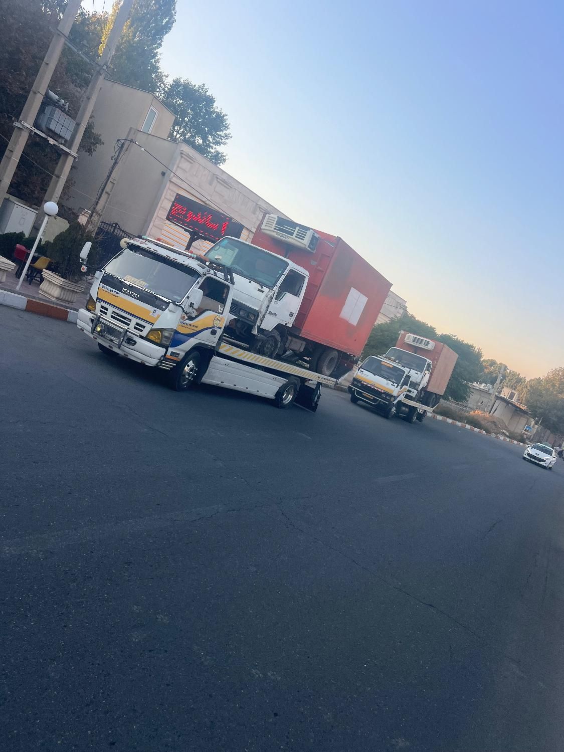 امداد خودرو کفی خودروبرکرج خودروسوار خودروبراتوبان