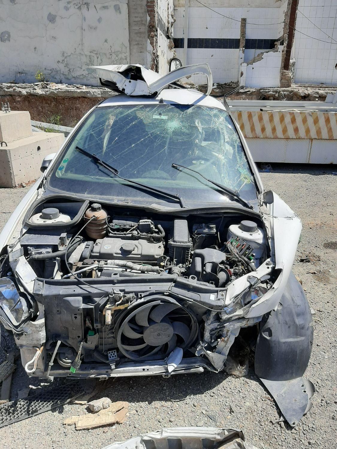 مشاوره در بازسازی خریدار خودروهای تصادفی چپی