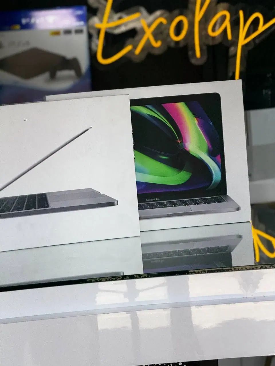 لپ تاپ MacBook pro M2 2022 16/512 سایکل10
