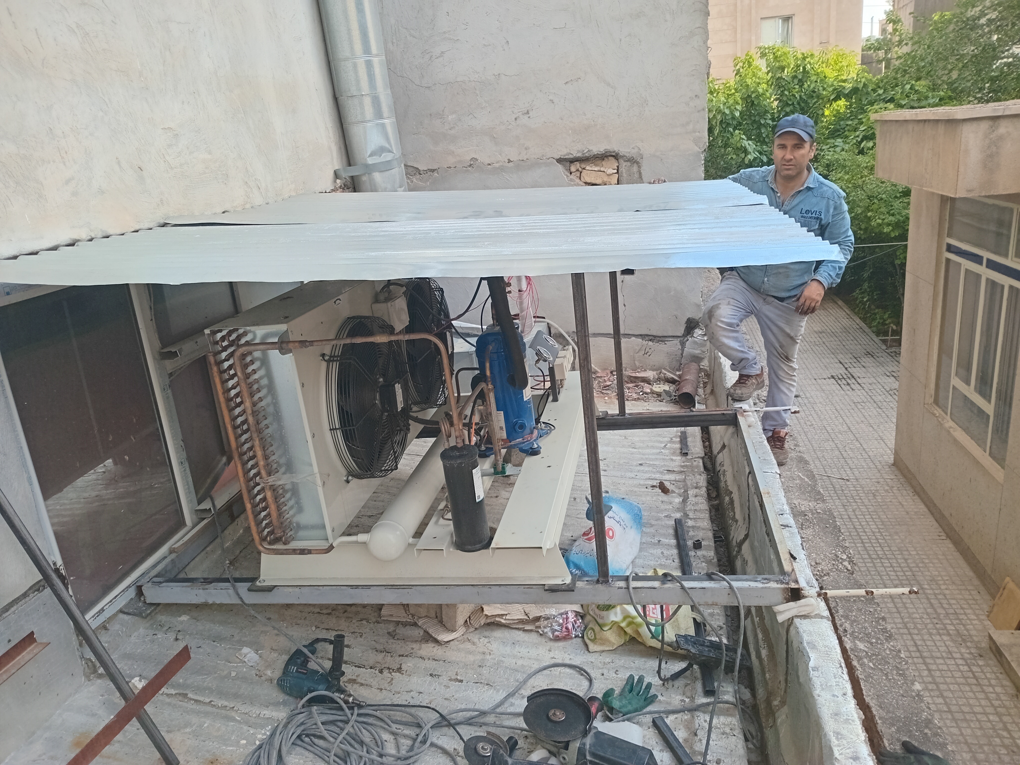 نصاب درب ضد سرقت و رگلاژ و تعمیرات