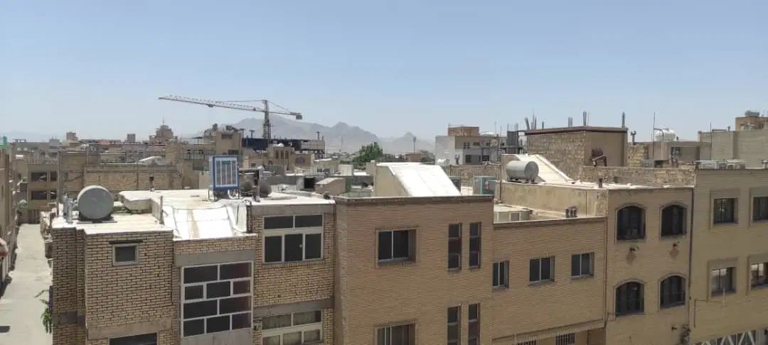 املاک نصف جهان