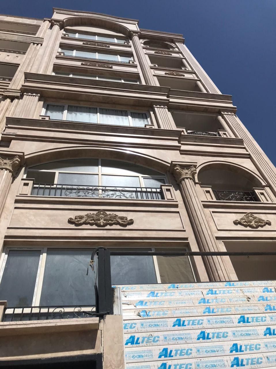 فروش آپارتمان ۱۳۰ متری شهرک فرمانیه