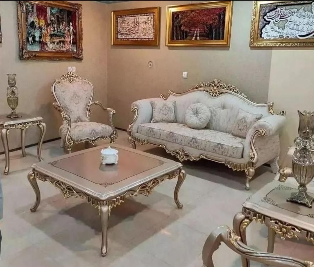 مبل نگار ، استیل سلطنتی