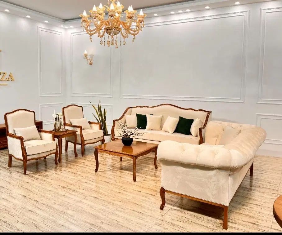 مبل کوئین فرانسوی کلاسیک ابزاری کاجی نیو کد۶۶۷۴