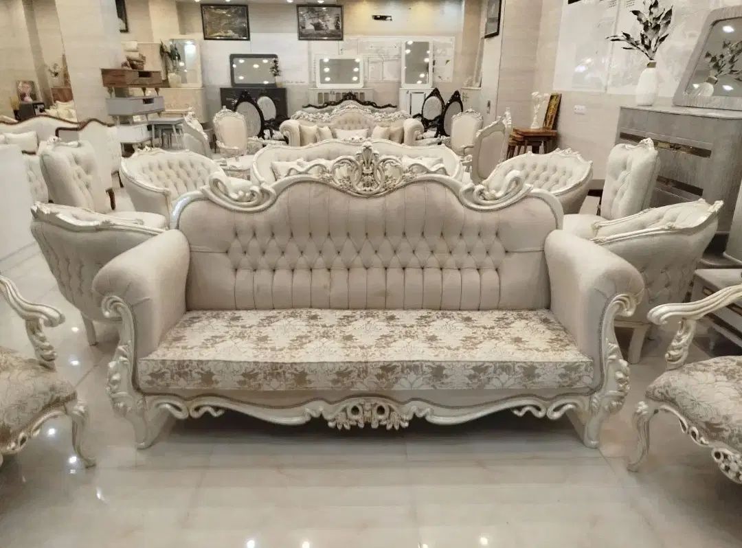 مبل افسون کلاسیک پلاس گلدار کد۸۴۷۳۶ چکی