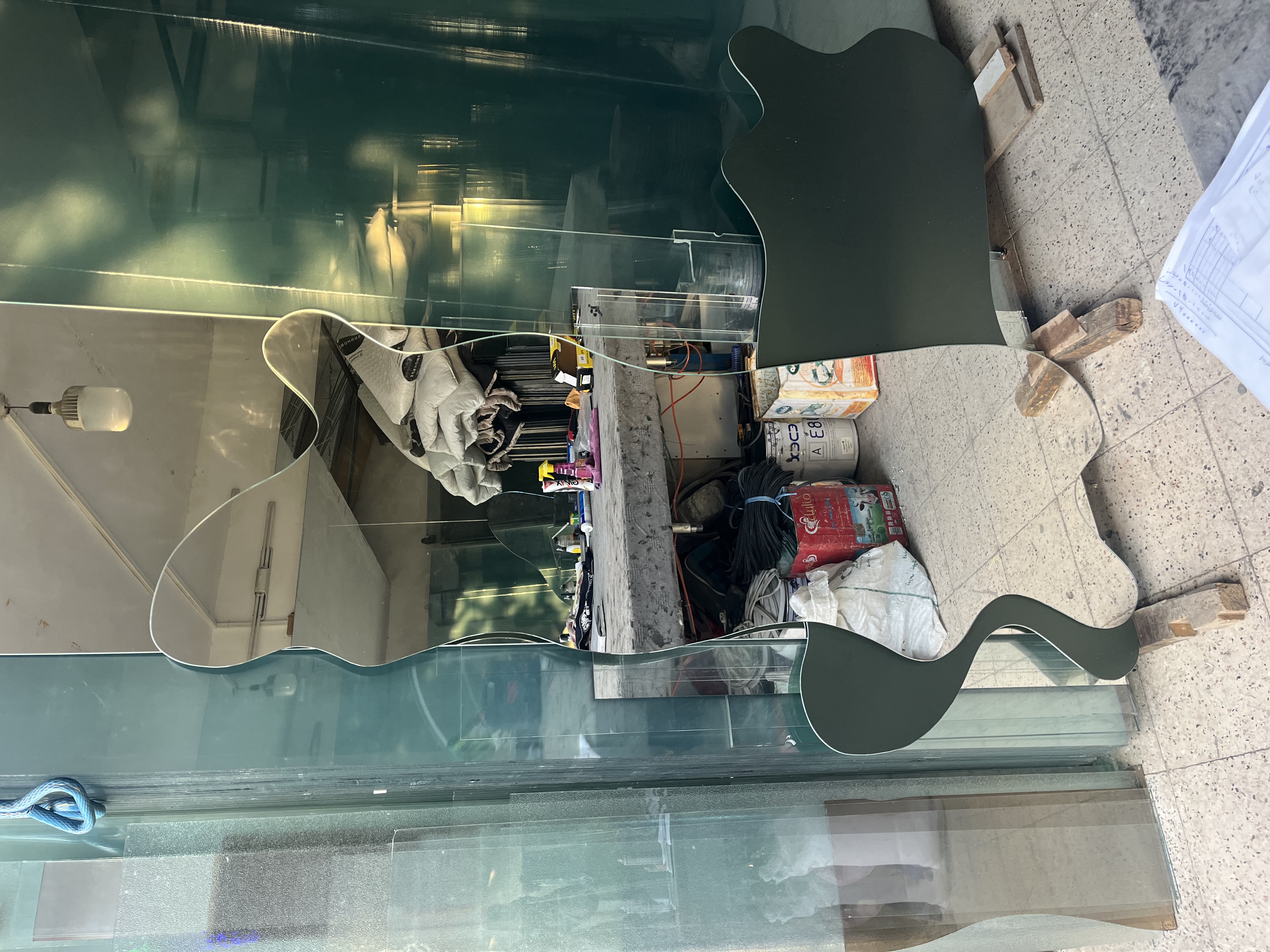 آیننه دفرمه