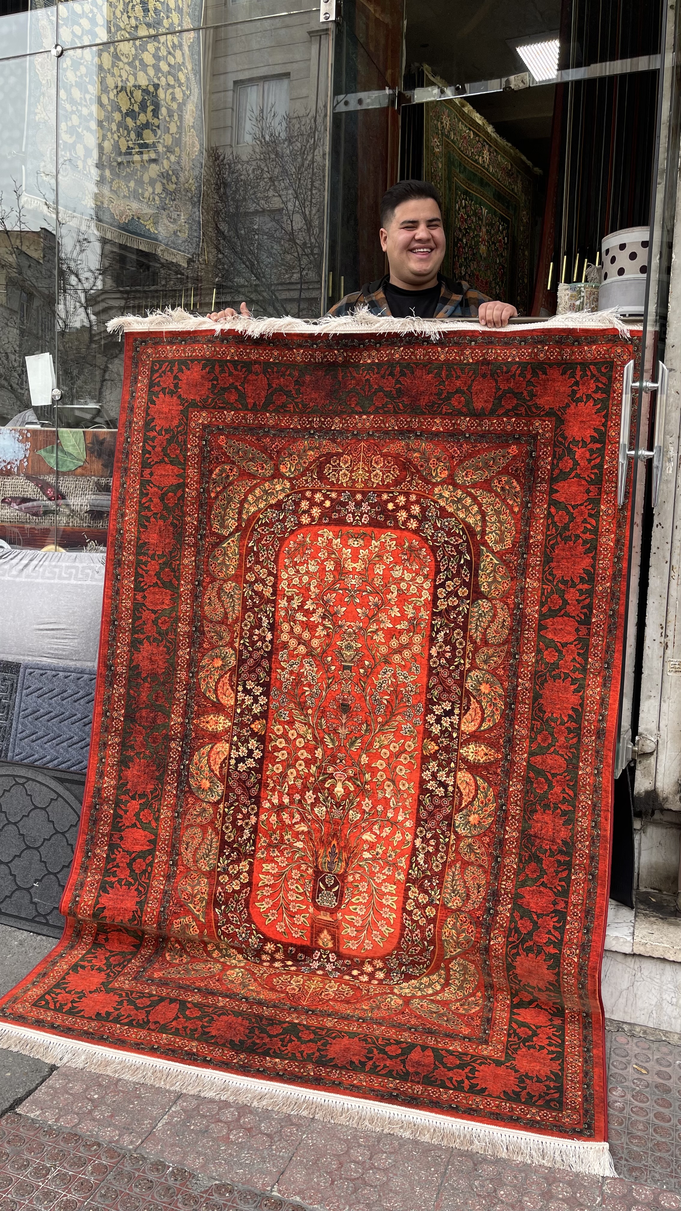 فرش ابریشم نما از کلکسیون دستباف گونه قم