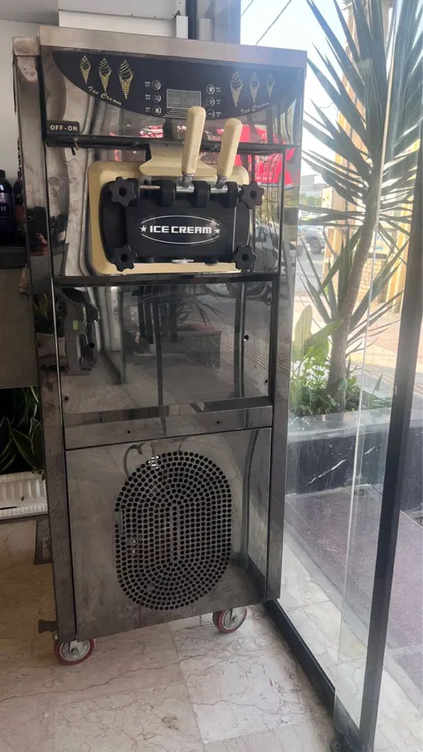 دستگاه بستنی صنعتی