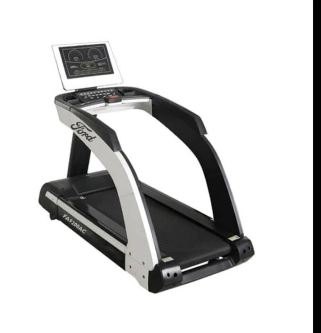 تردمیل باشگاهی پر قدرت کد FA9200