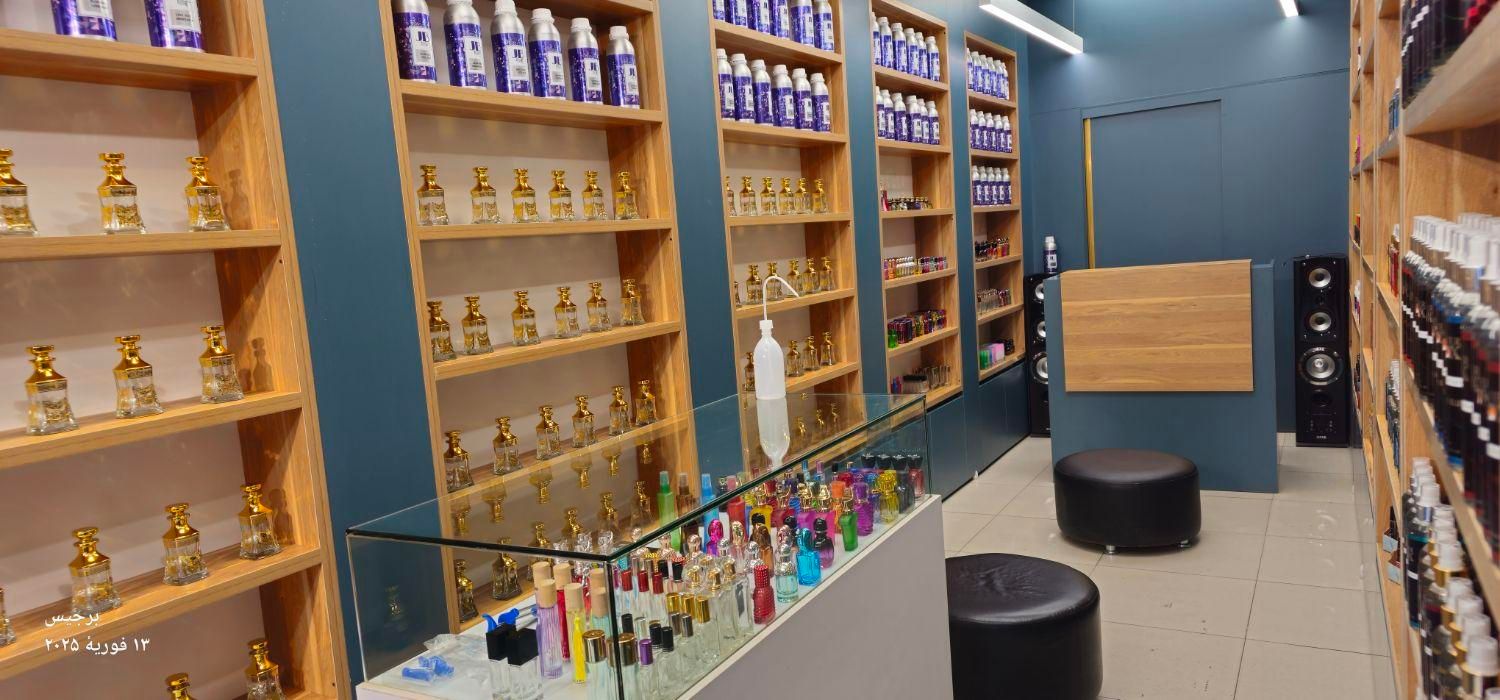 پخش عمده و خرد انواع اسانس و بادی اسپلش و عطر مو