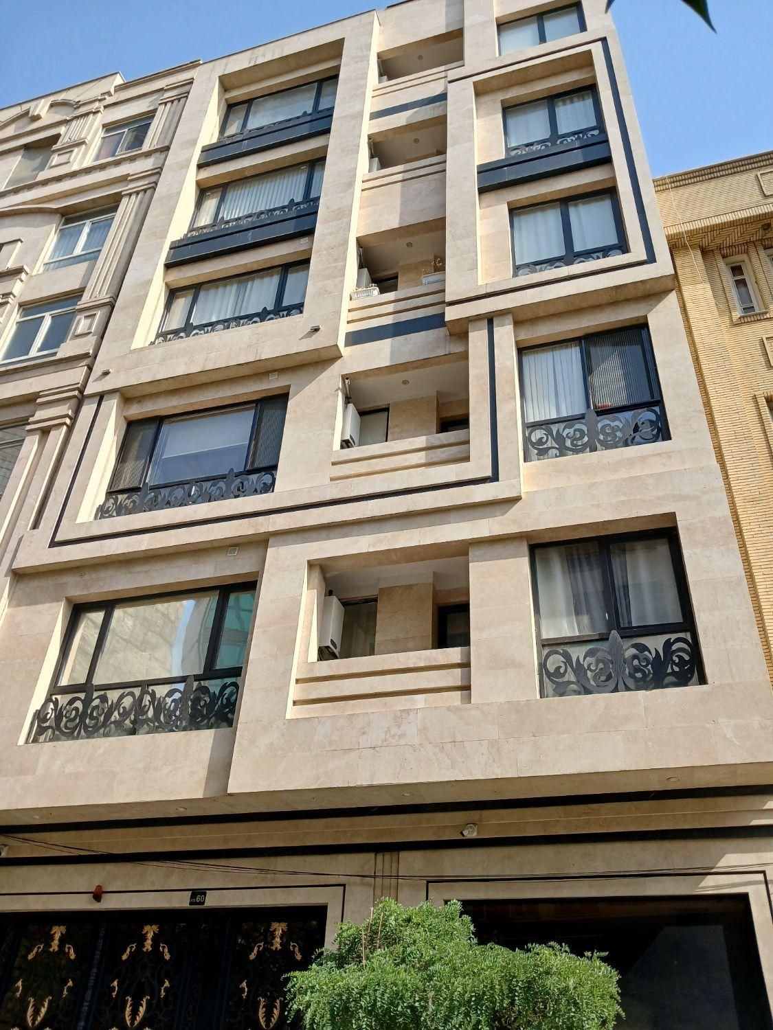 اجاره کوتاه مدت آپارتمان با مدیریت تقی زاده
