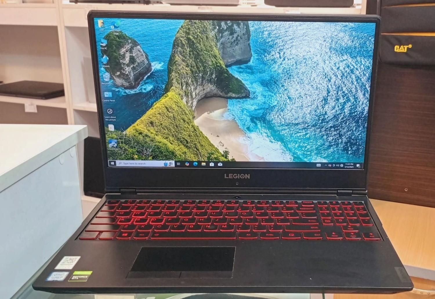 لپ تاپ گیمینگ حرفه ای قدرتمندLENOVO LEGION Y7000