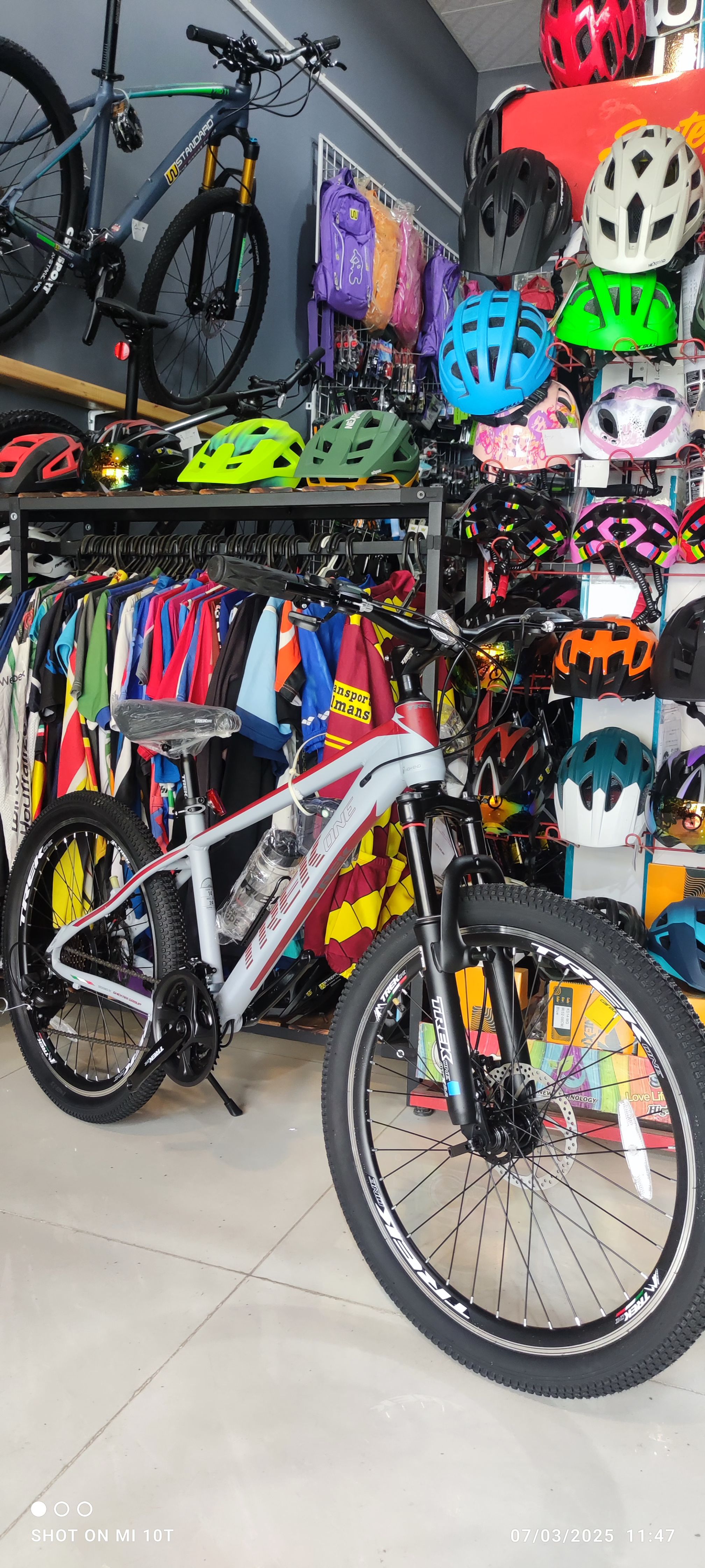 24 TREK