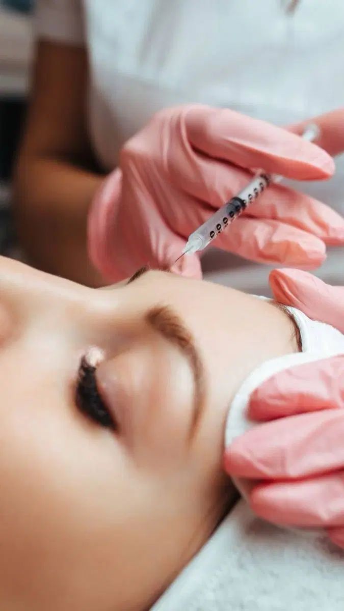 آموزش فیلر،بوتاکس و لب روسی اقساطی