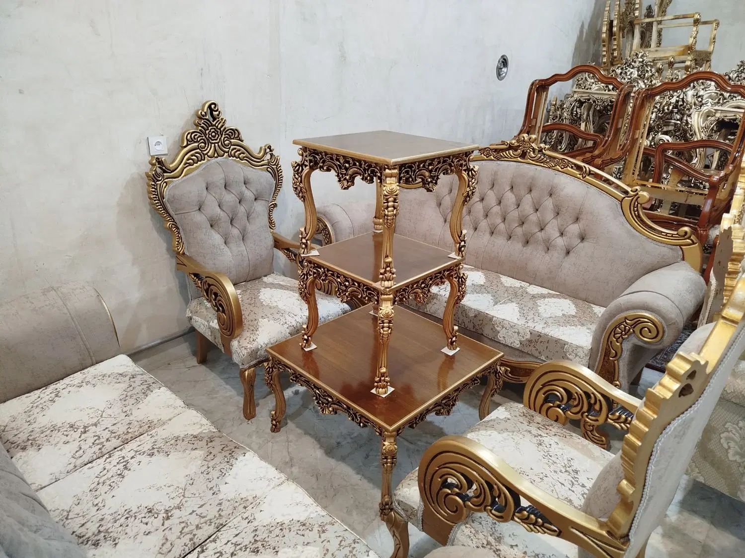 مبل دسته گیتار کلاسیک