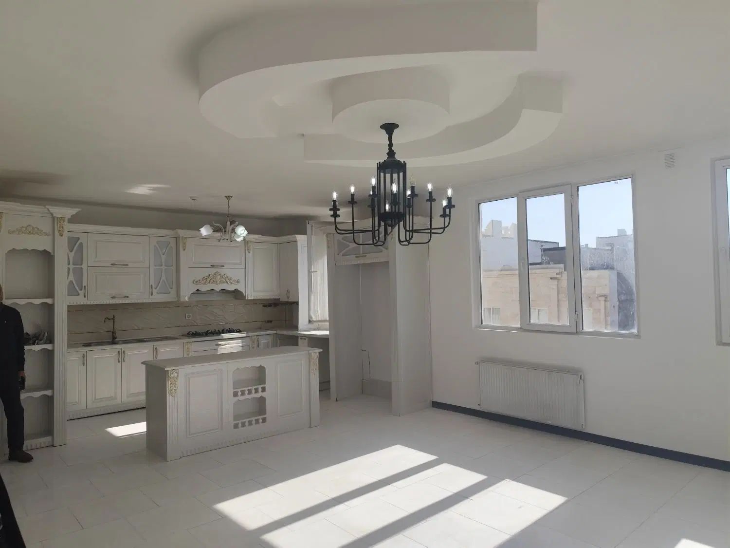 املاک رویال مهندس پاکزاد