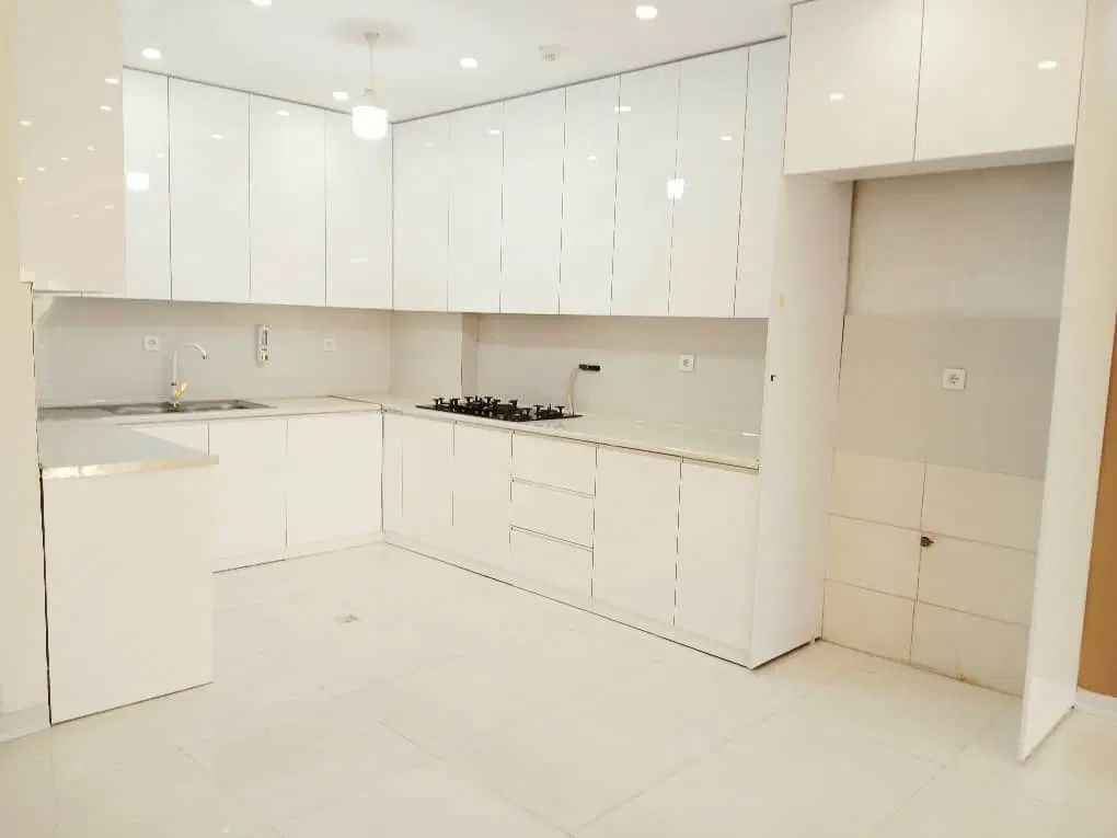 املاک رویال مهندس پاکزاد