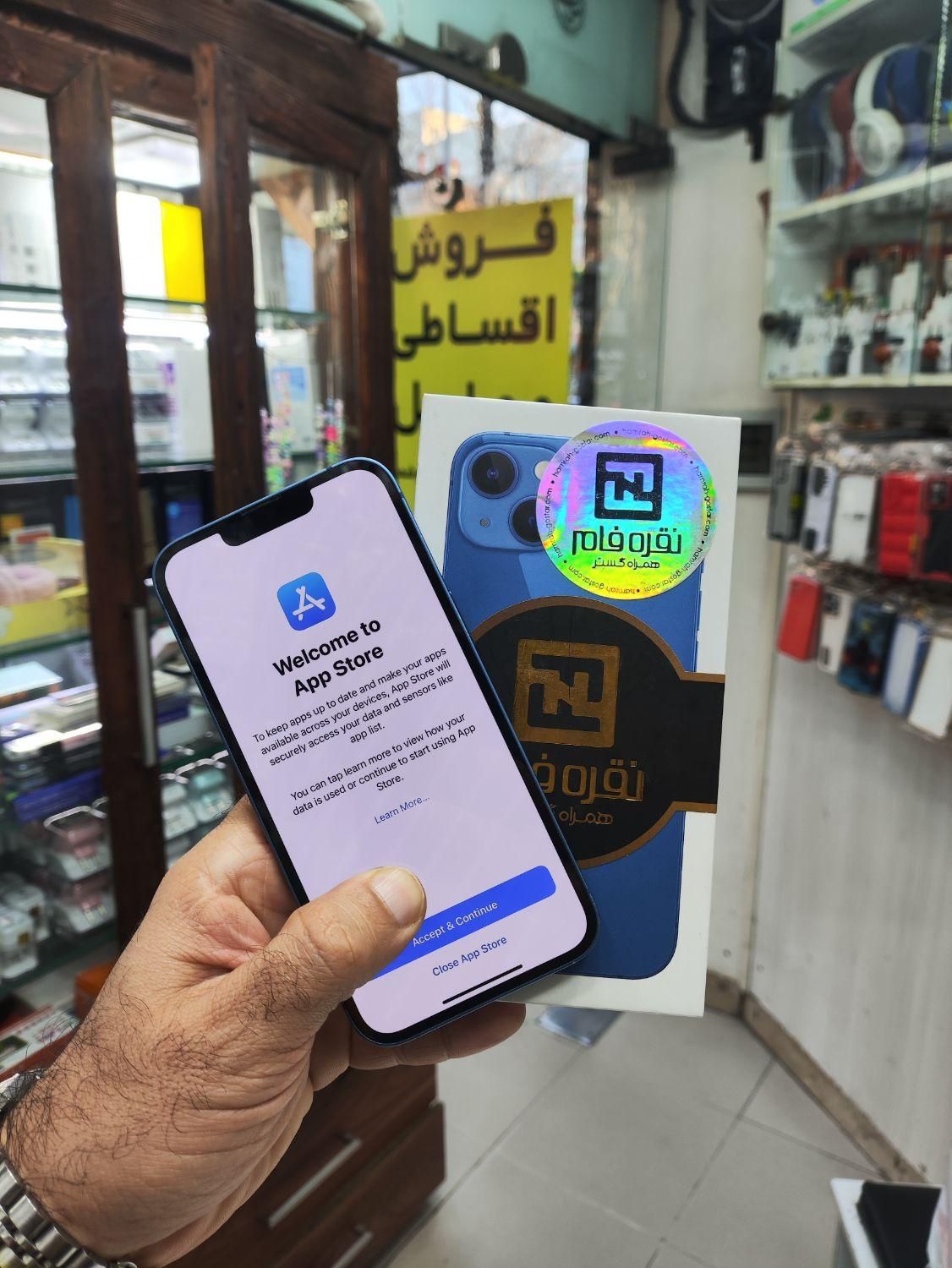 اپل iPhone 13 با حافظهٔ ۱۲۸ گیگابایت با گارانتی