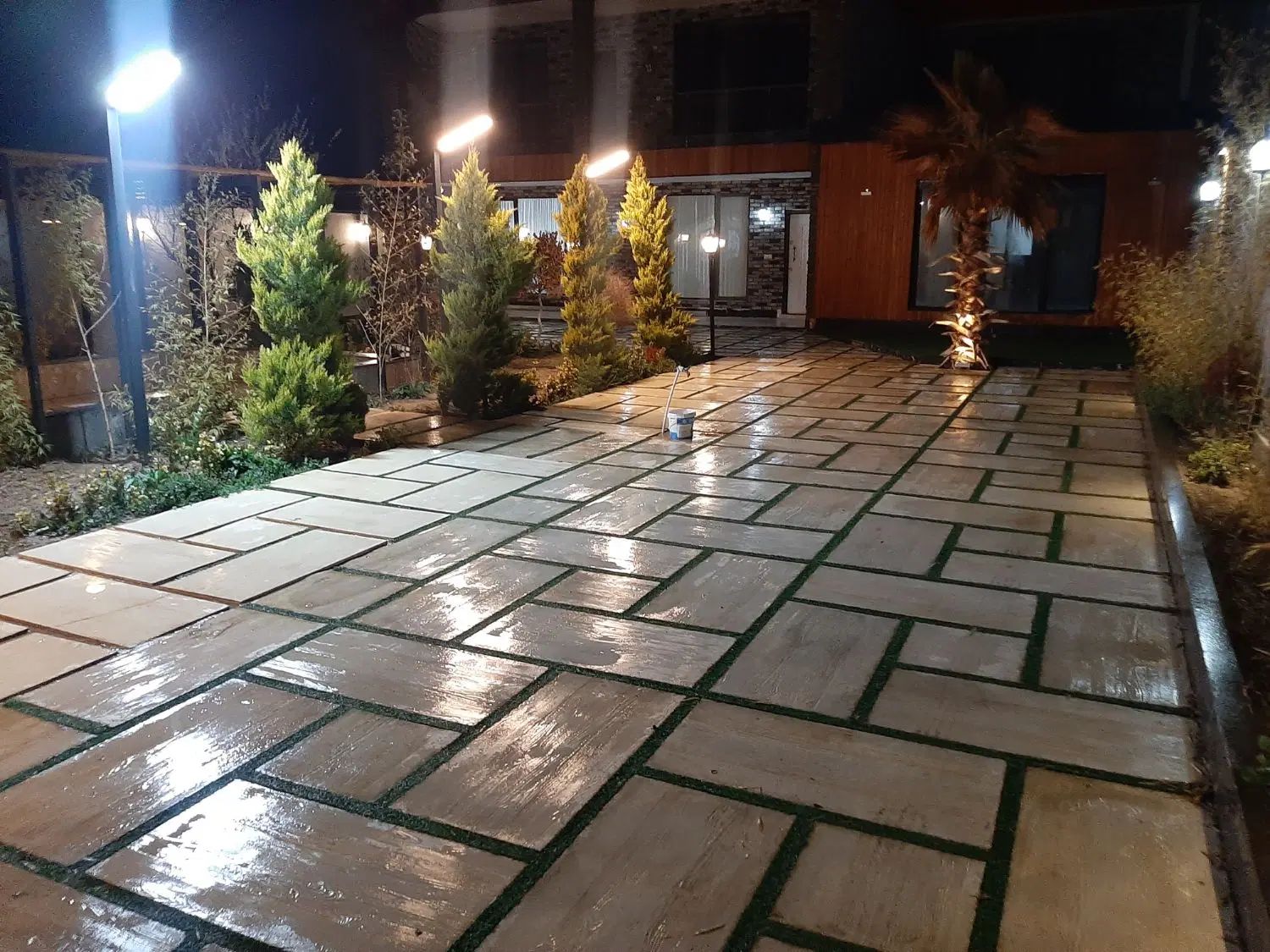 املاک اسپیناس
