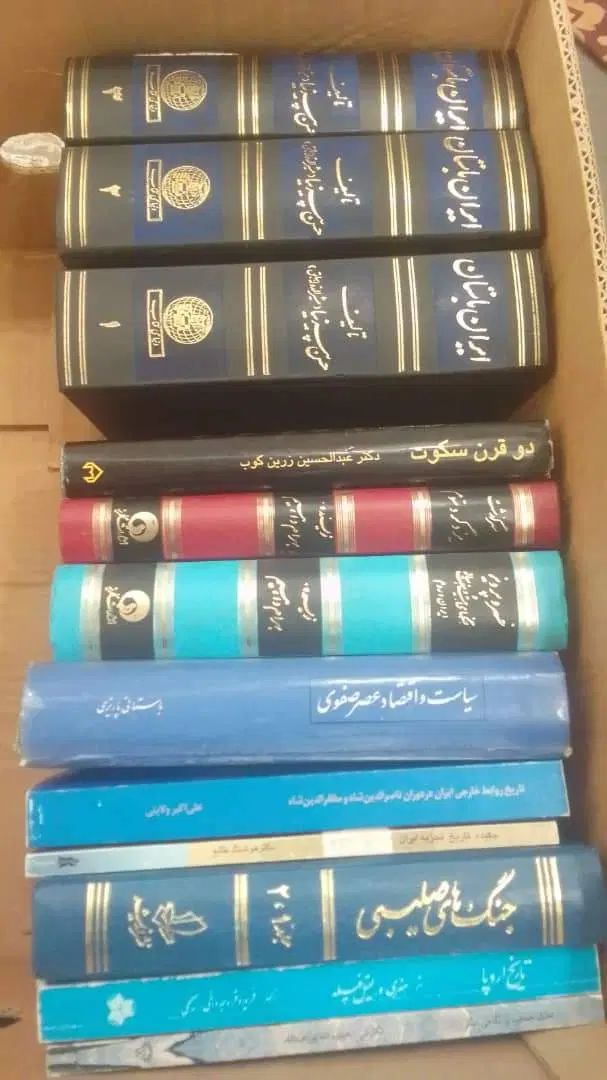 مجموعه 12 جلدی تاریخ ایران و جهان فروش فوری