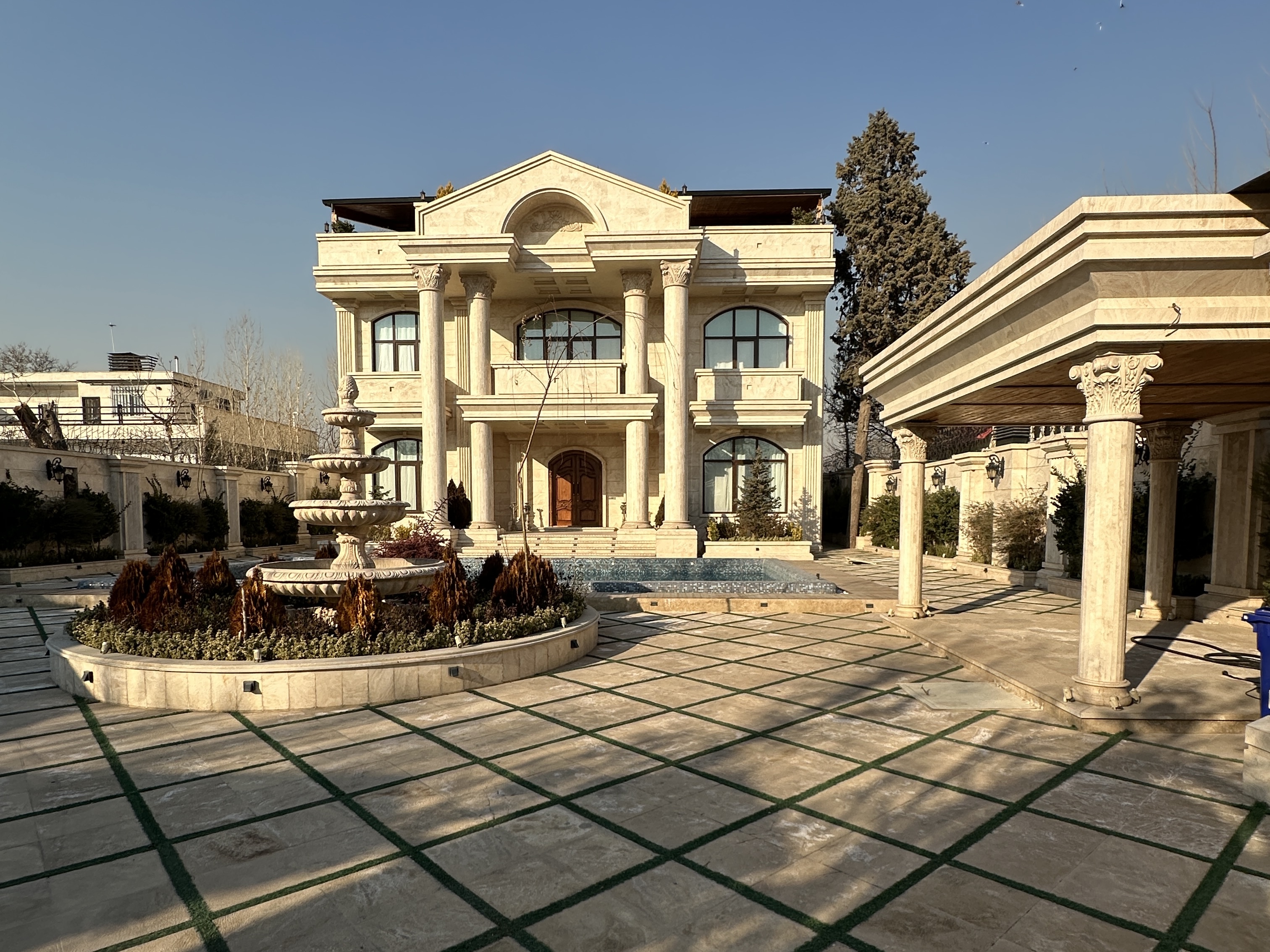 مجموعه ملکی سال ویلا(کردان،سهیلیه)